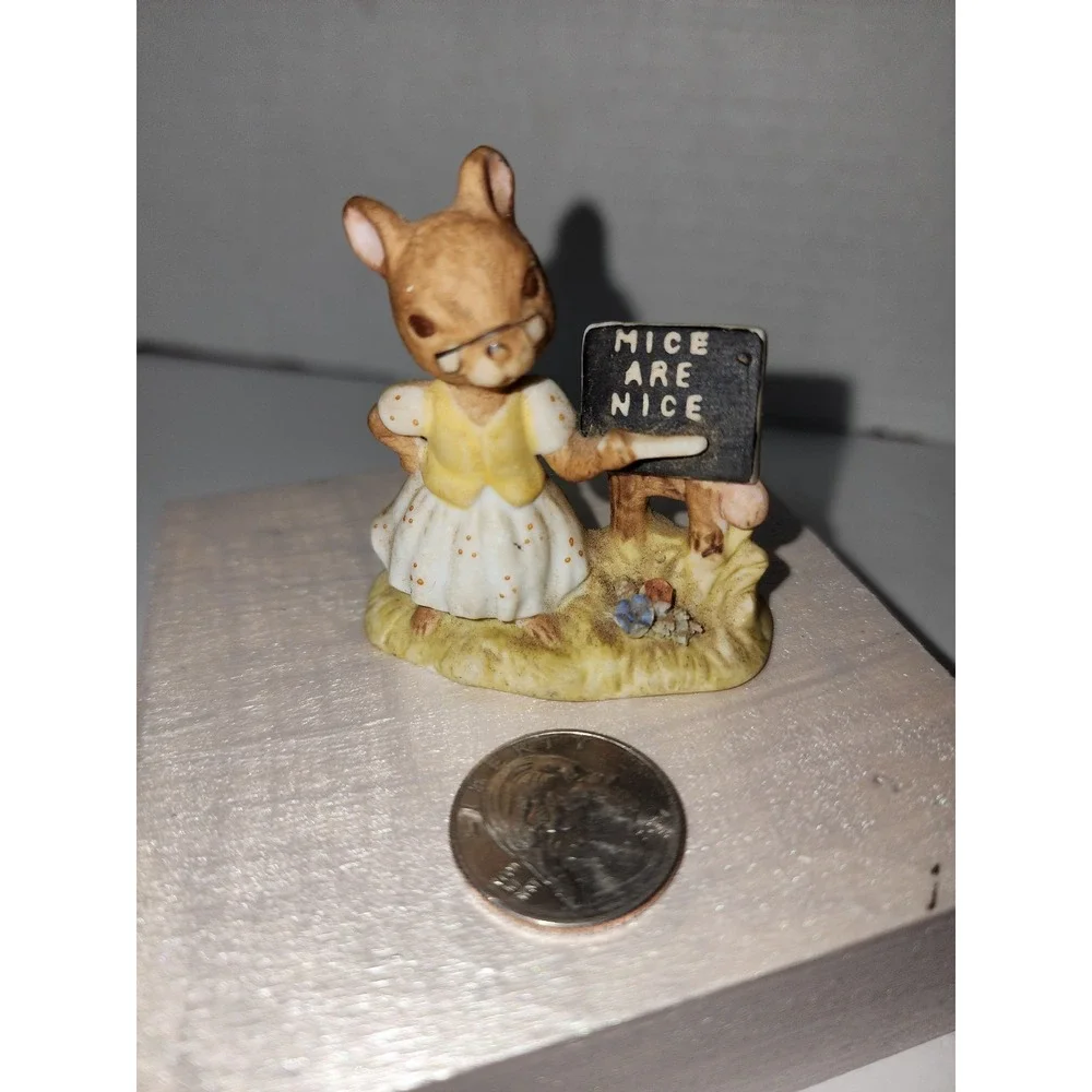 Vintage Enesco Mouse Mice are Nice‎ Teacher Bisque Figure 1976 Taiwan
